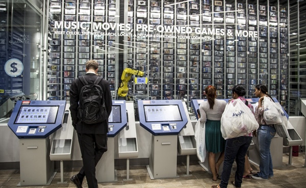 best buy robotic service